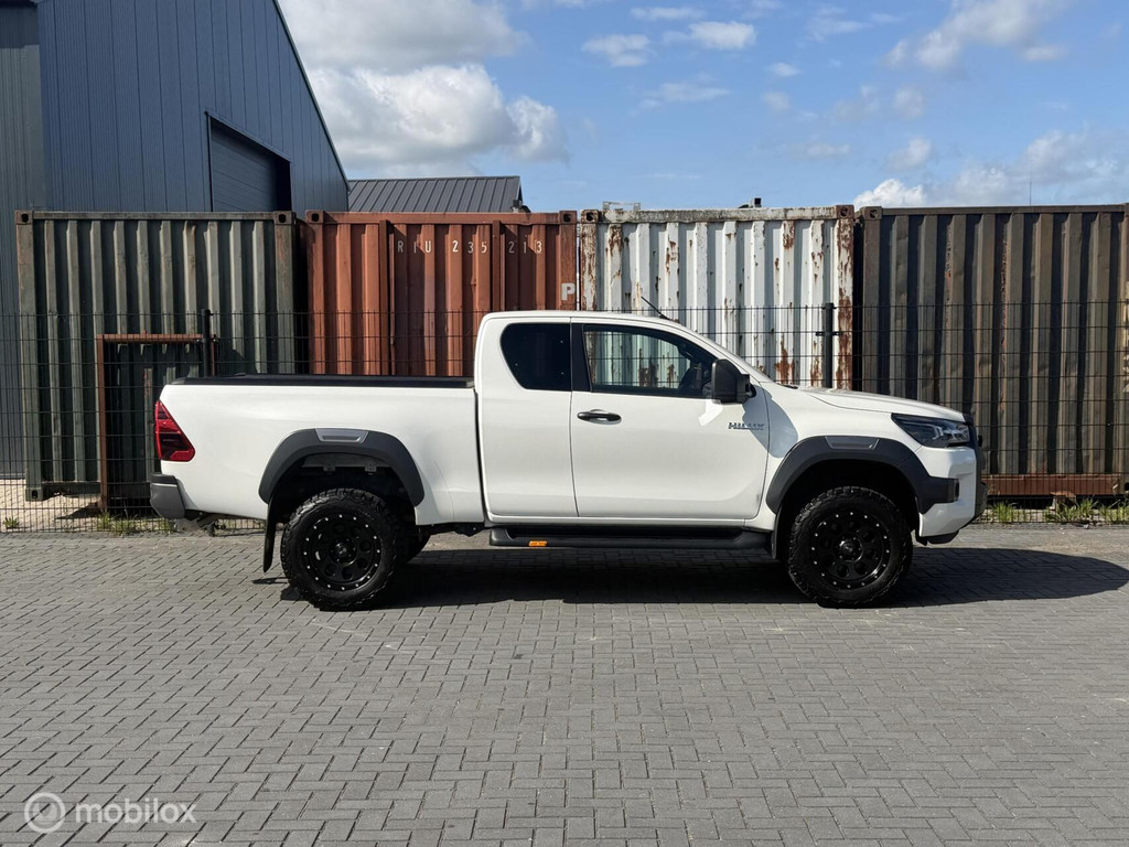 Toyota Hilux 2.8 D-4D Professional premium V&B Luchtvering 55694834-0.jpg | Terp Auto’s